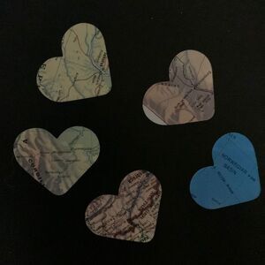 Map heart confetti